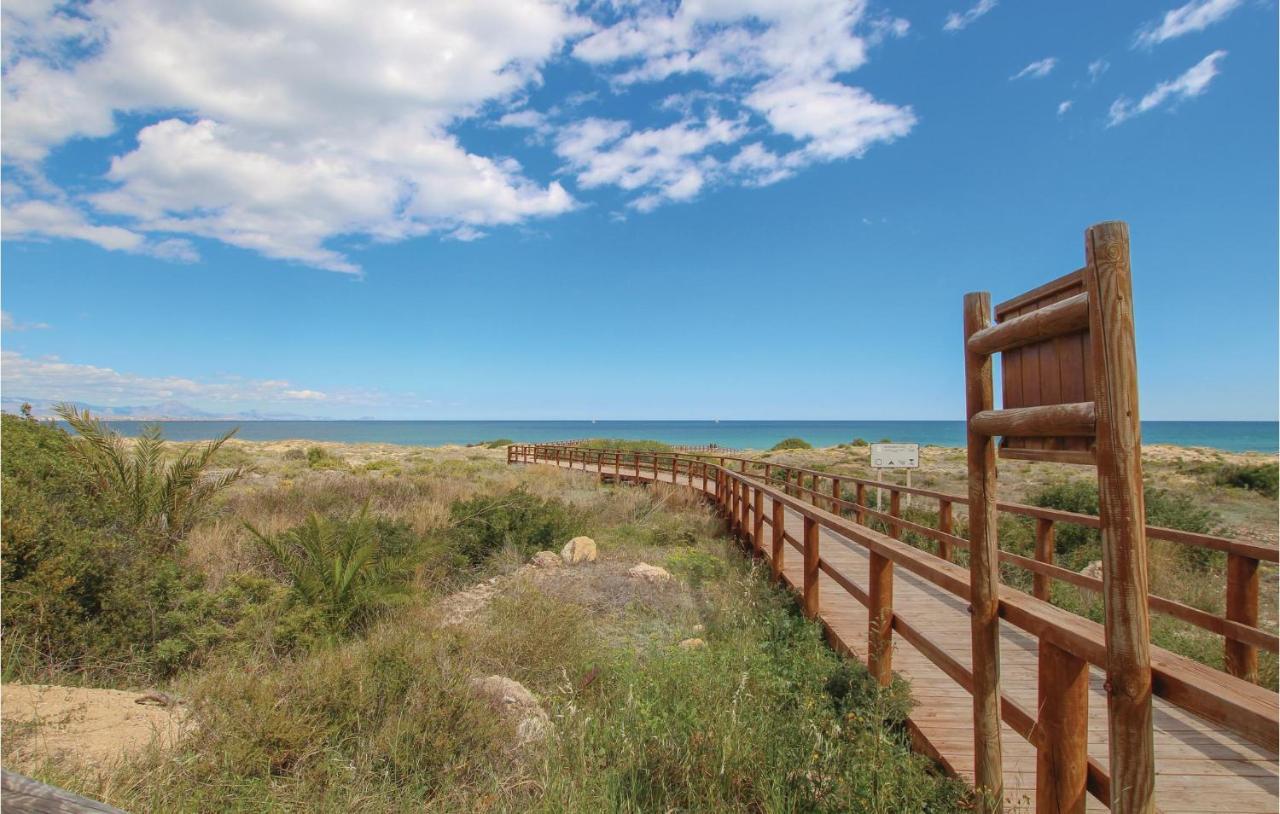 Nice Apartment In Santa Pola With Kitchenette Bagian luar foto